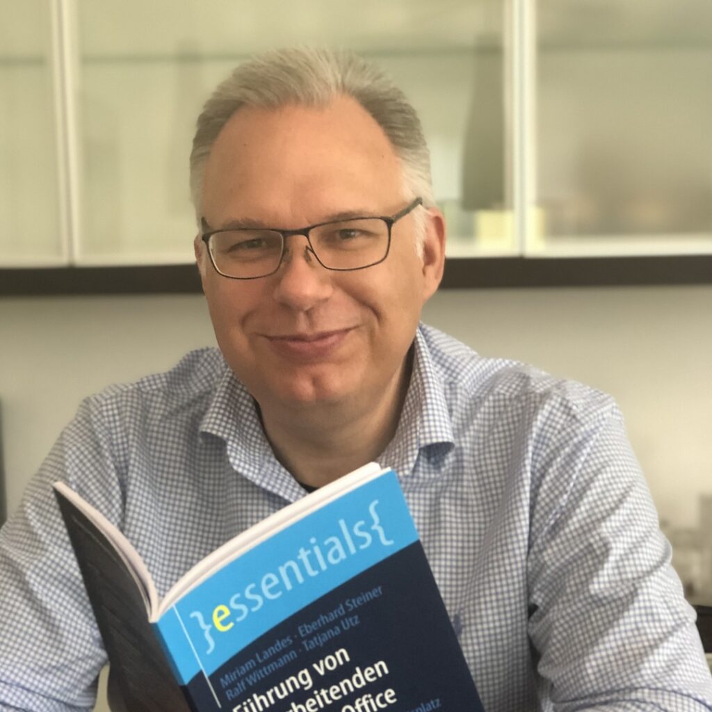 Porträtfoto von Prof. Dr. Eberhard Steiner, Geschäftsführer des UVM-Instituts